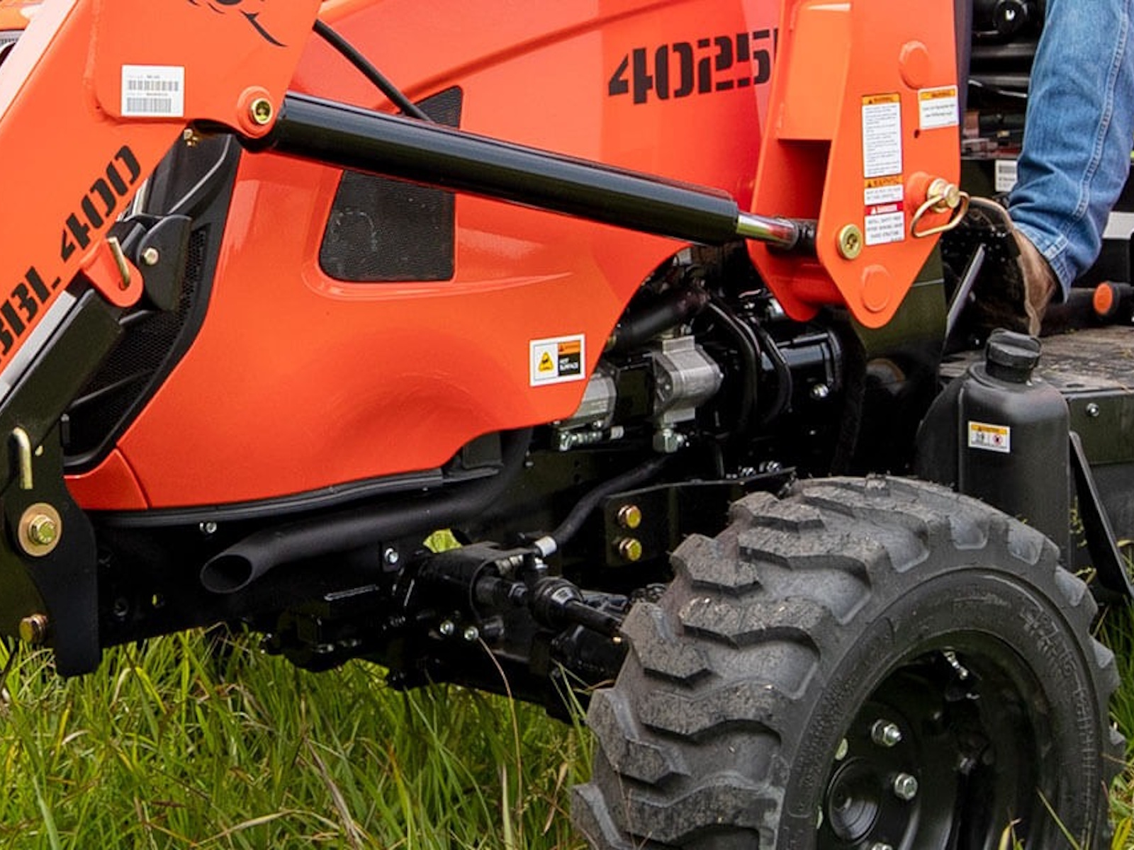 2027 Bad Boy Tractors 4025 Loader