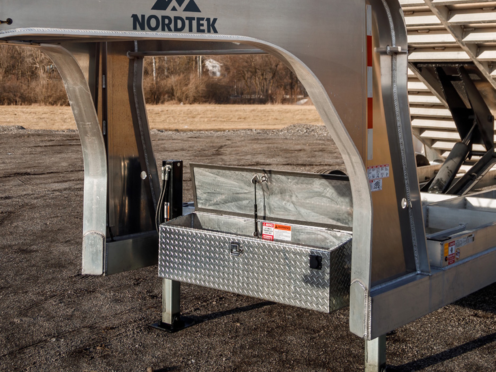 2026 Nordtek Trailers DMP-UD-3SA21K-GN-82X16 Dump Trailers