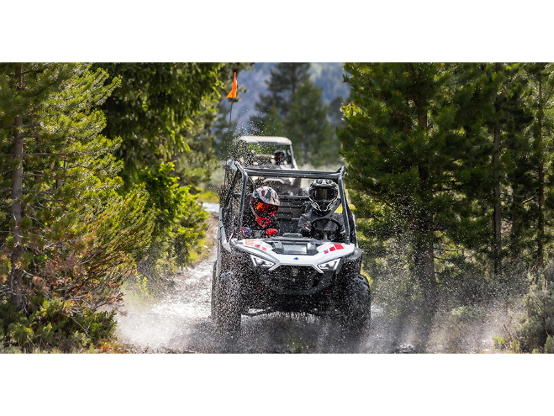 2023 POLARIS RZR 200 EFI - WHITE LIGHTNING / INDY RED ATV