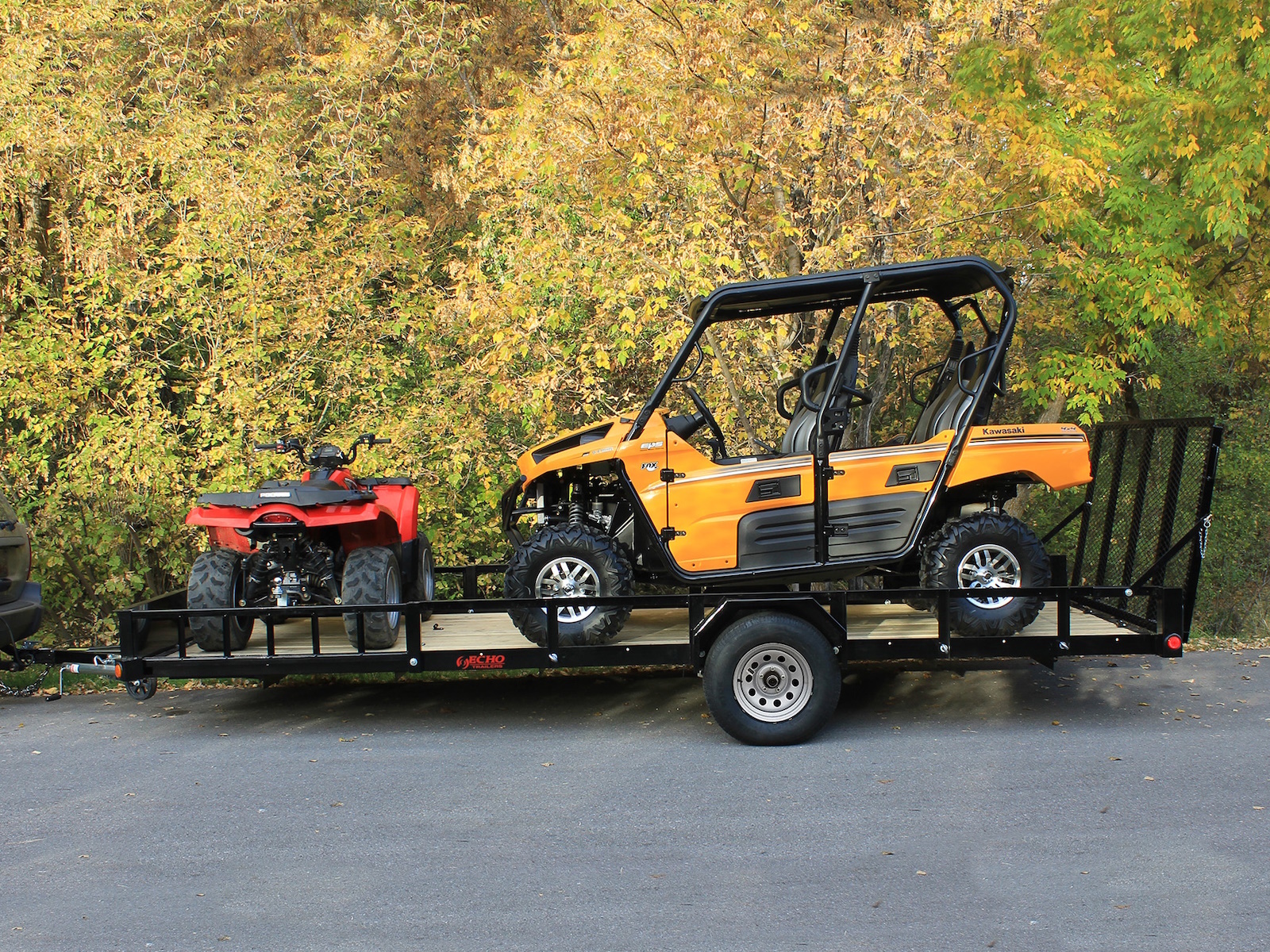 2026 Echo Trailers 17' TANDEM W/ WOOD DECK, BRAKES & RAMPS Trailer
