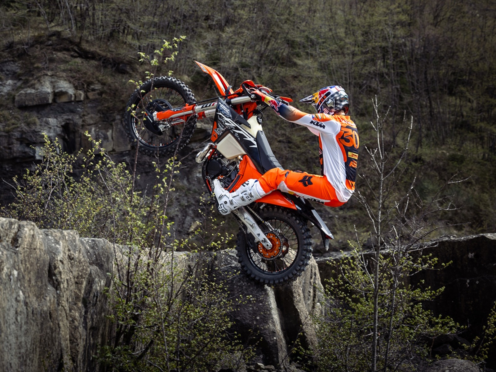 2025 KTM 300 XC-W HARDENDURO DIRT BIKE