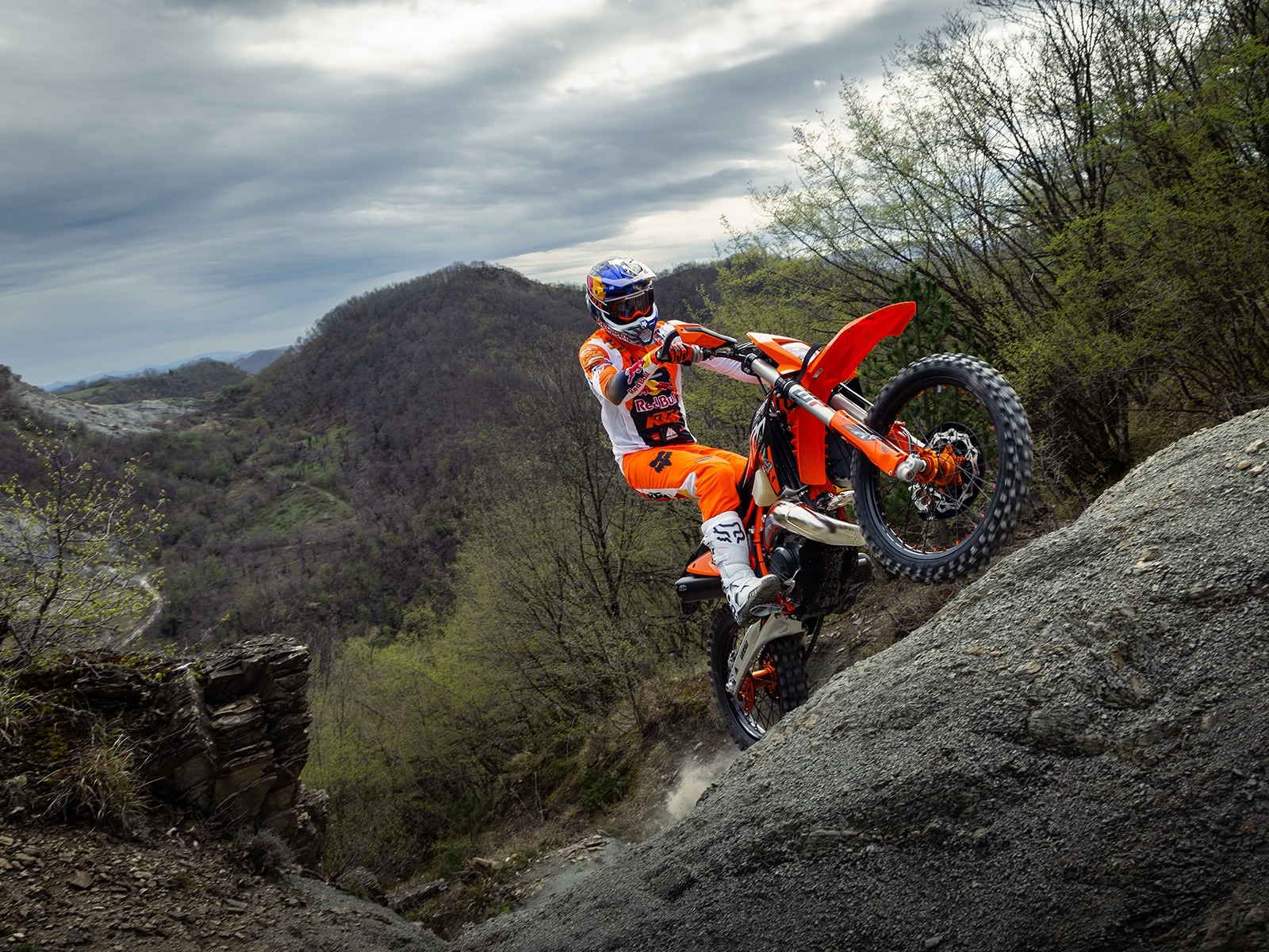 2025 KTM 300 XC-W HARDENDURO DIRT BIKE