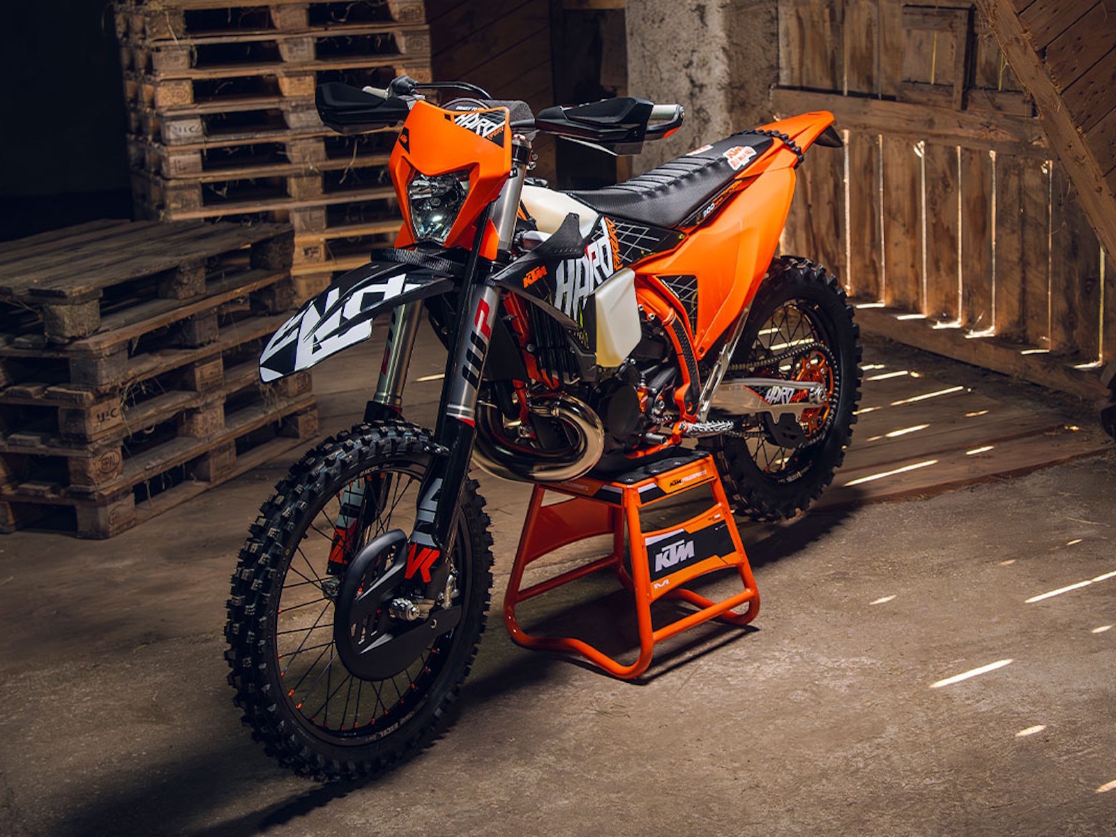 2027 KTM 300 XC-W HARDENDURO DIRT BIKE