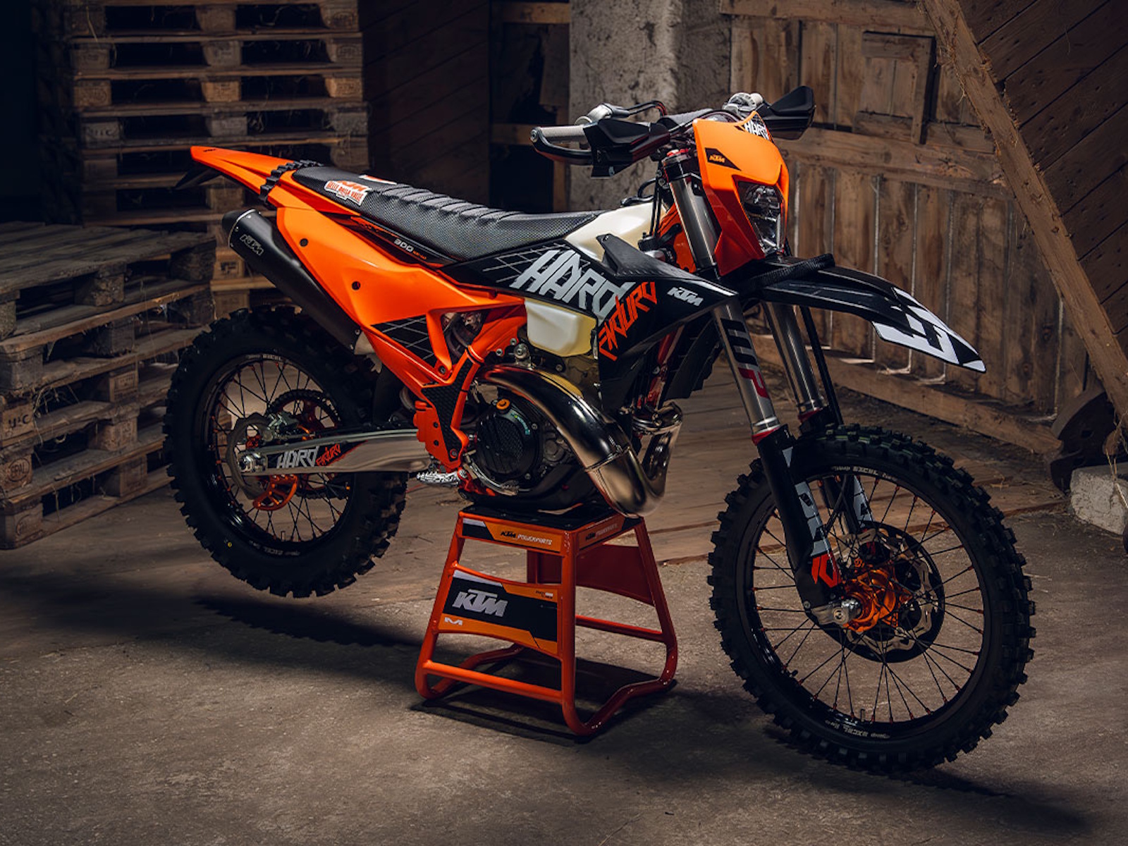 2027 KTM 300 XC-W HARDENDURO DIRT BIKE