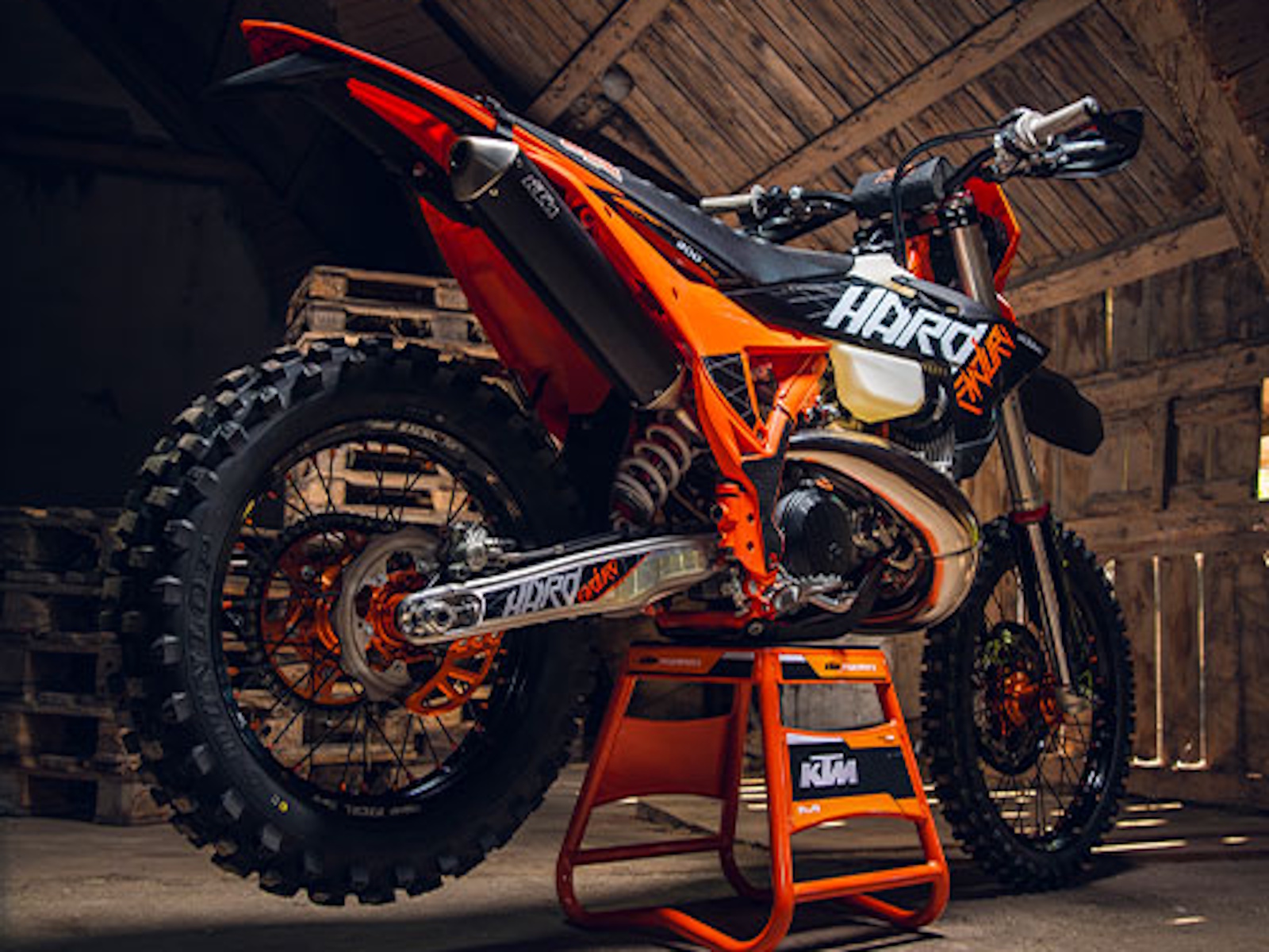 2027 KTM 300 XC-W HARDENDURO DIRT BIKE
