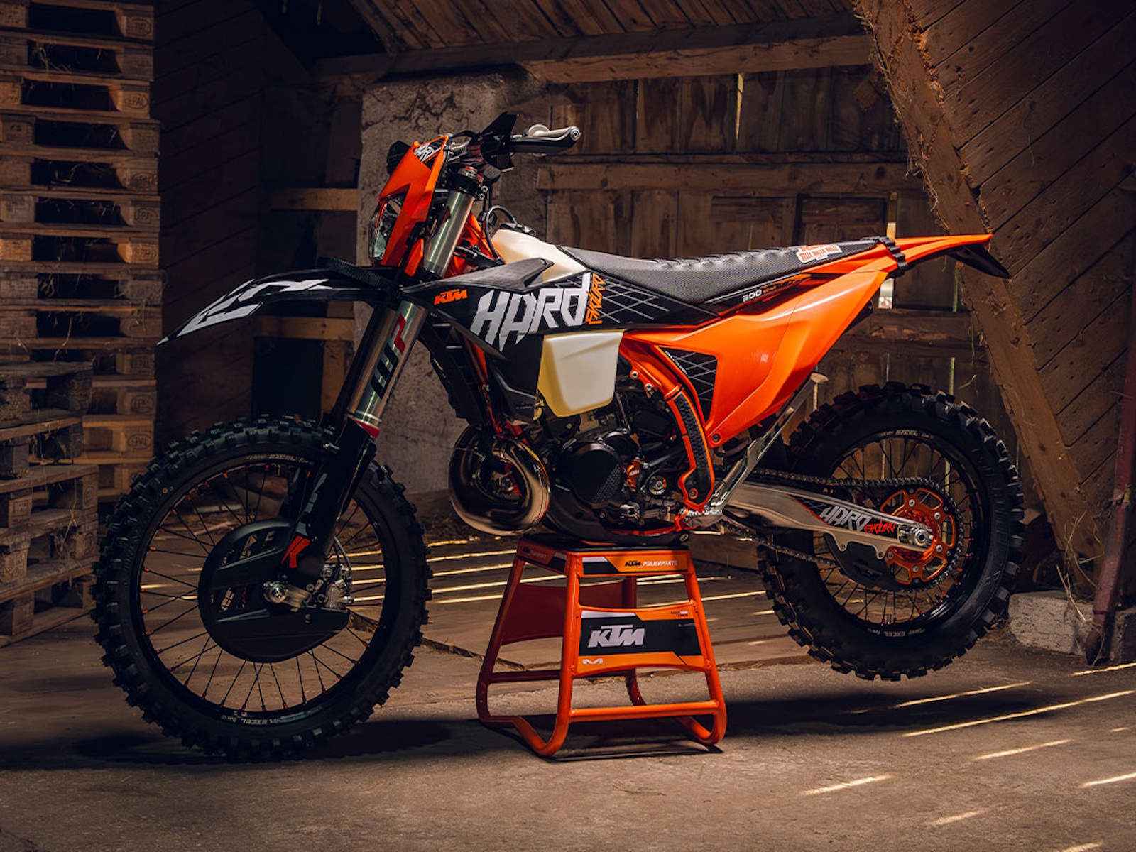 2027 KTM 300 XC-W HARDENDURO DIRT BIKE