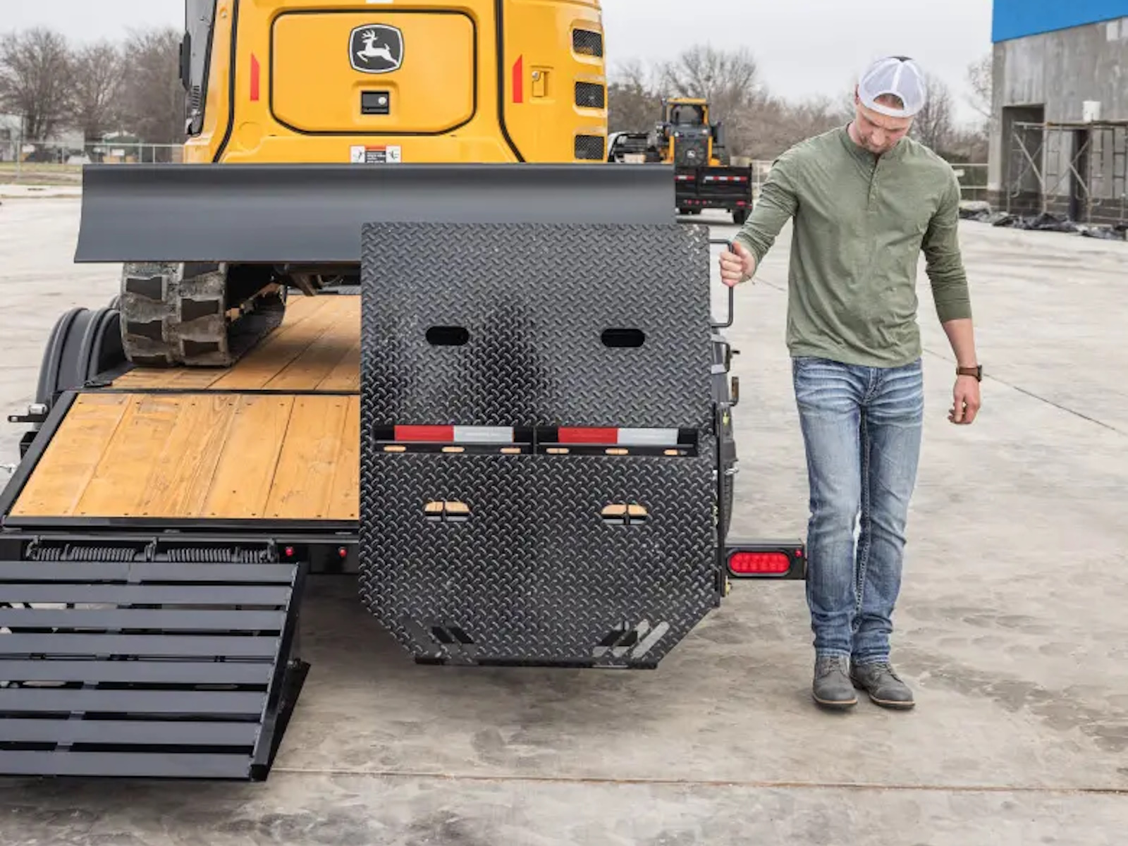 2027 PJ Trailers Seamless I-Beam Equipment Trailer (EV) Equipment Trailer
