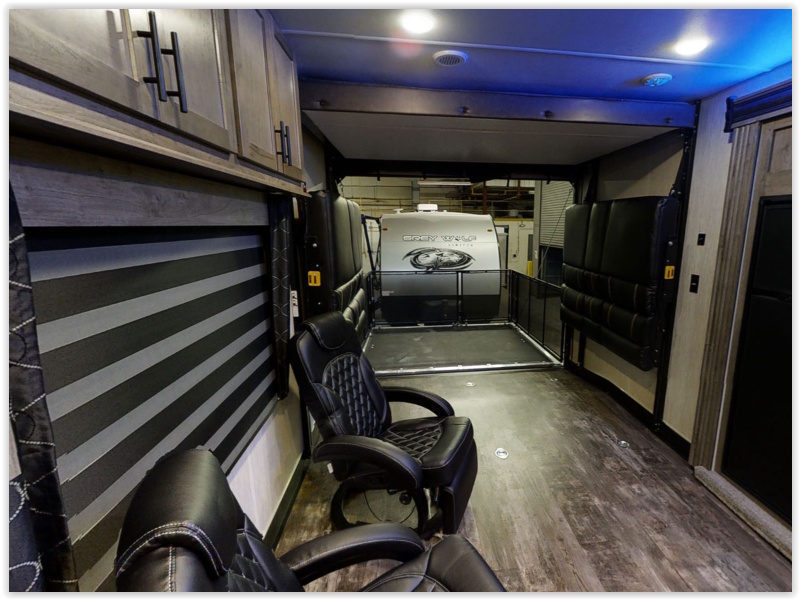 2021 Forest River CHEROKEE WOLF PACK 23 FT Trailer