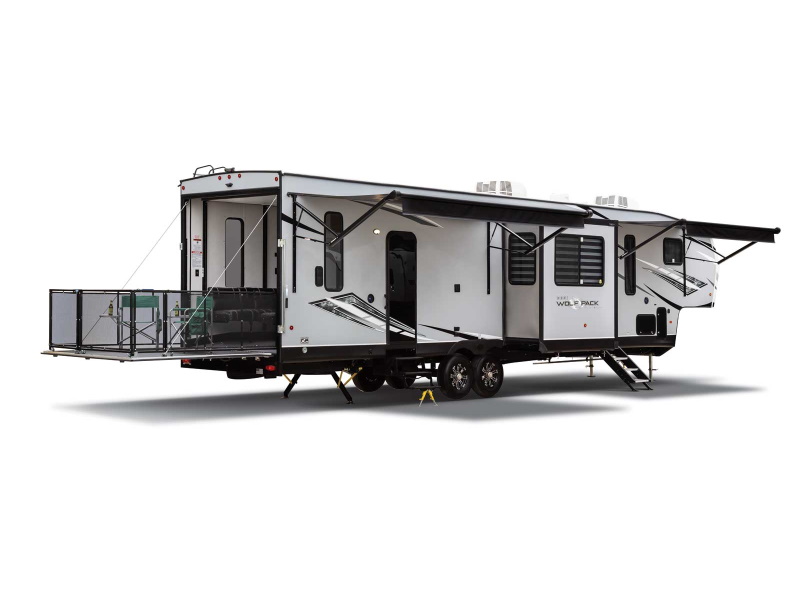2021 Forest River CHEROKEE WOLF PACK 23 FT Trailer