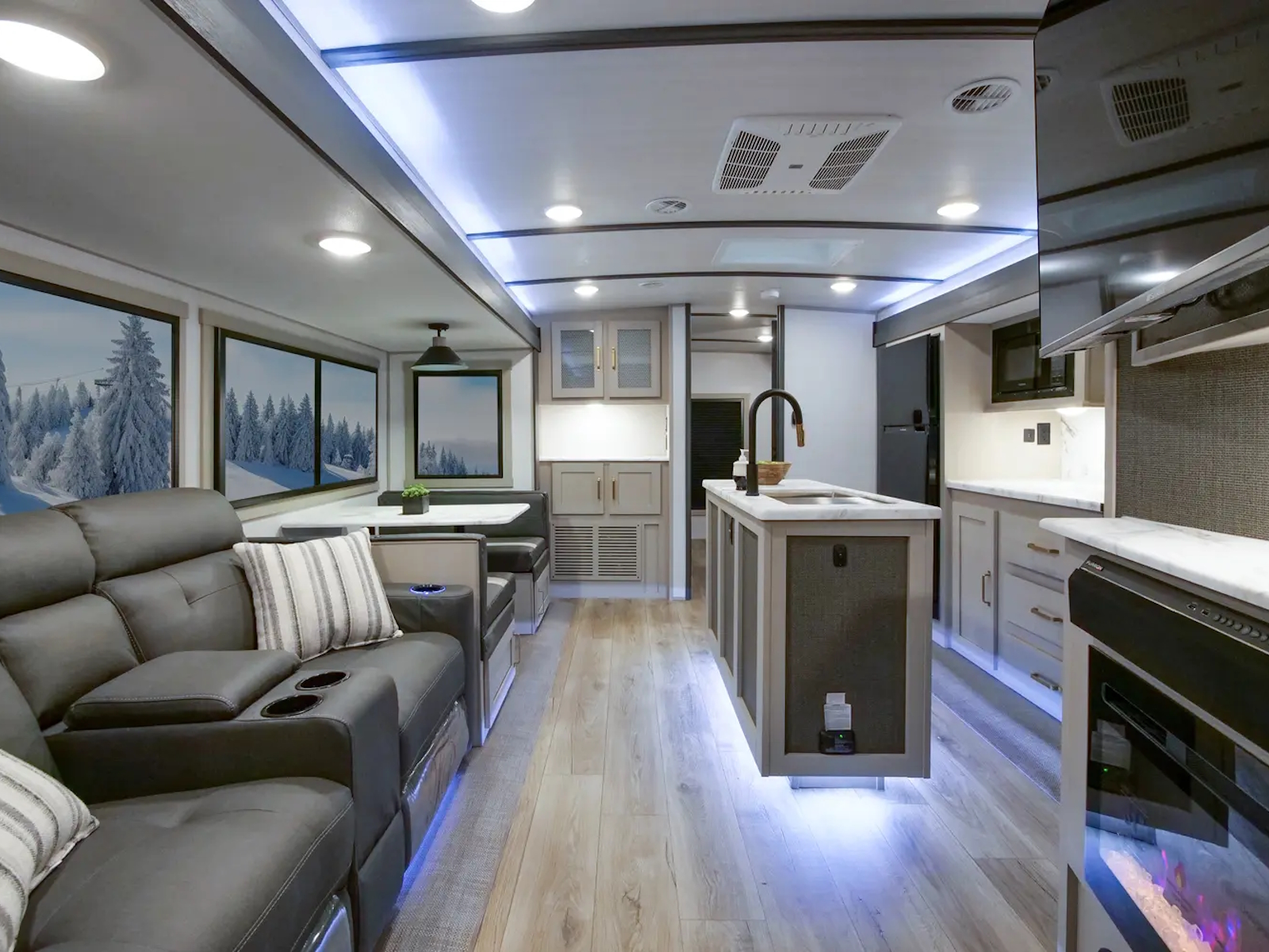 2025 Forest River Wildwood Heritage Glen 308RL Travel Trailer