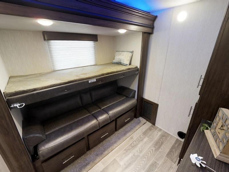 2020 Forest River Arctic Wolf 295QSL8 FIFTH WHEEL
