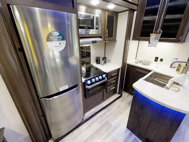 2020 Forest River Arctic Wolf 295QSL8 FIFTH WHEEL