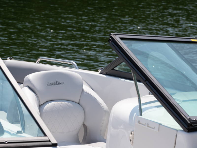2021 NauticStar 243 DC DECK