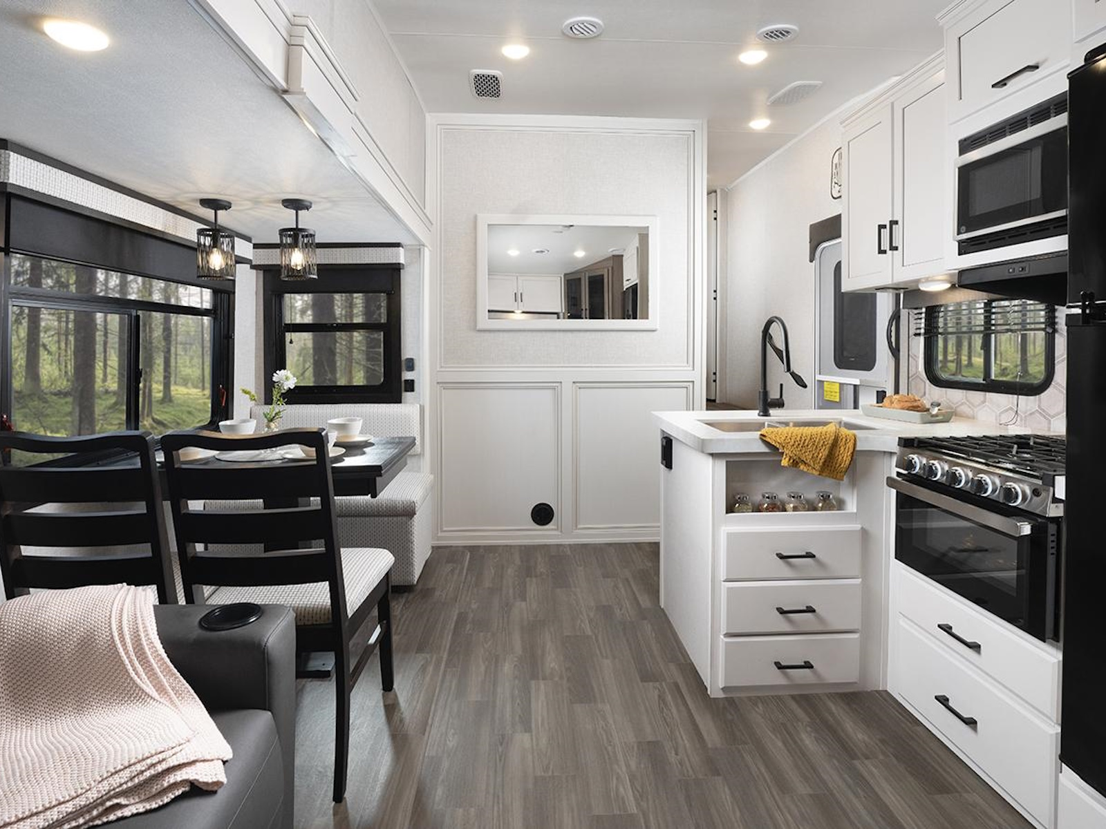 2024 Jayco Eagle 321RSTS Fifth Wheel