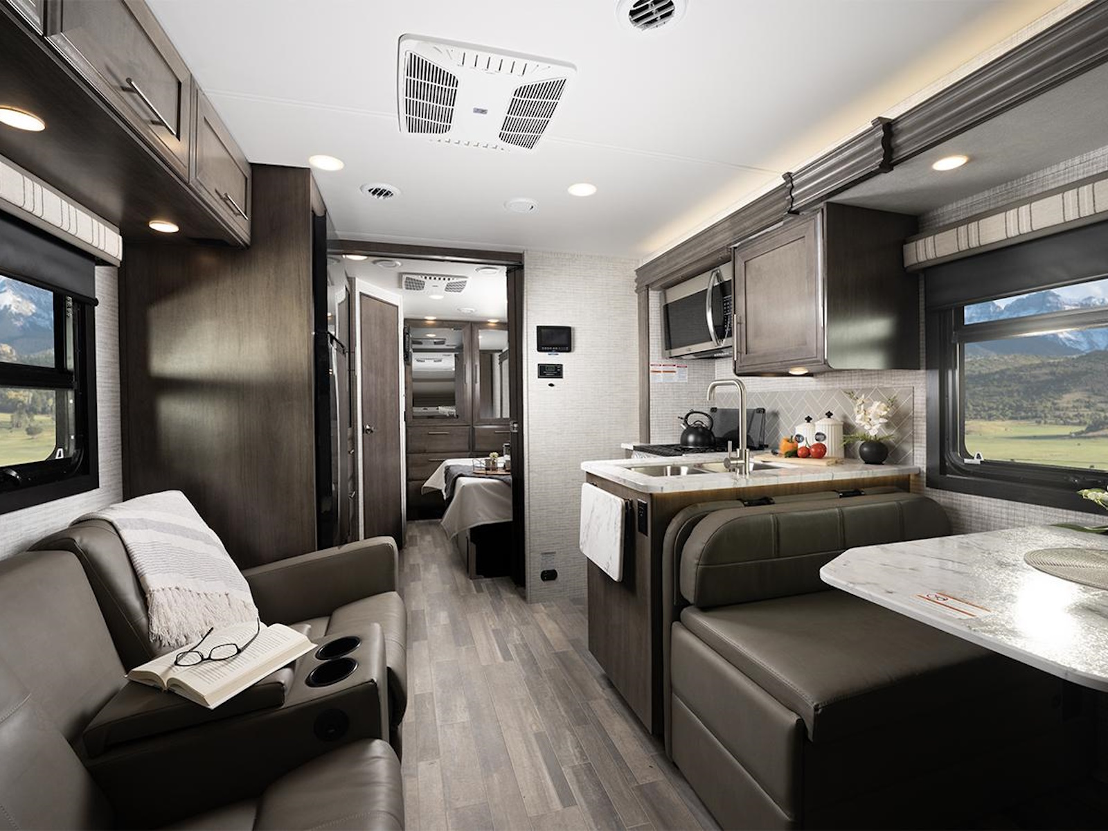 2025 Jayco Greyhawk 30Z Motorhome