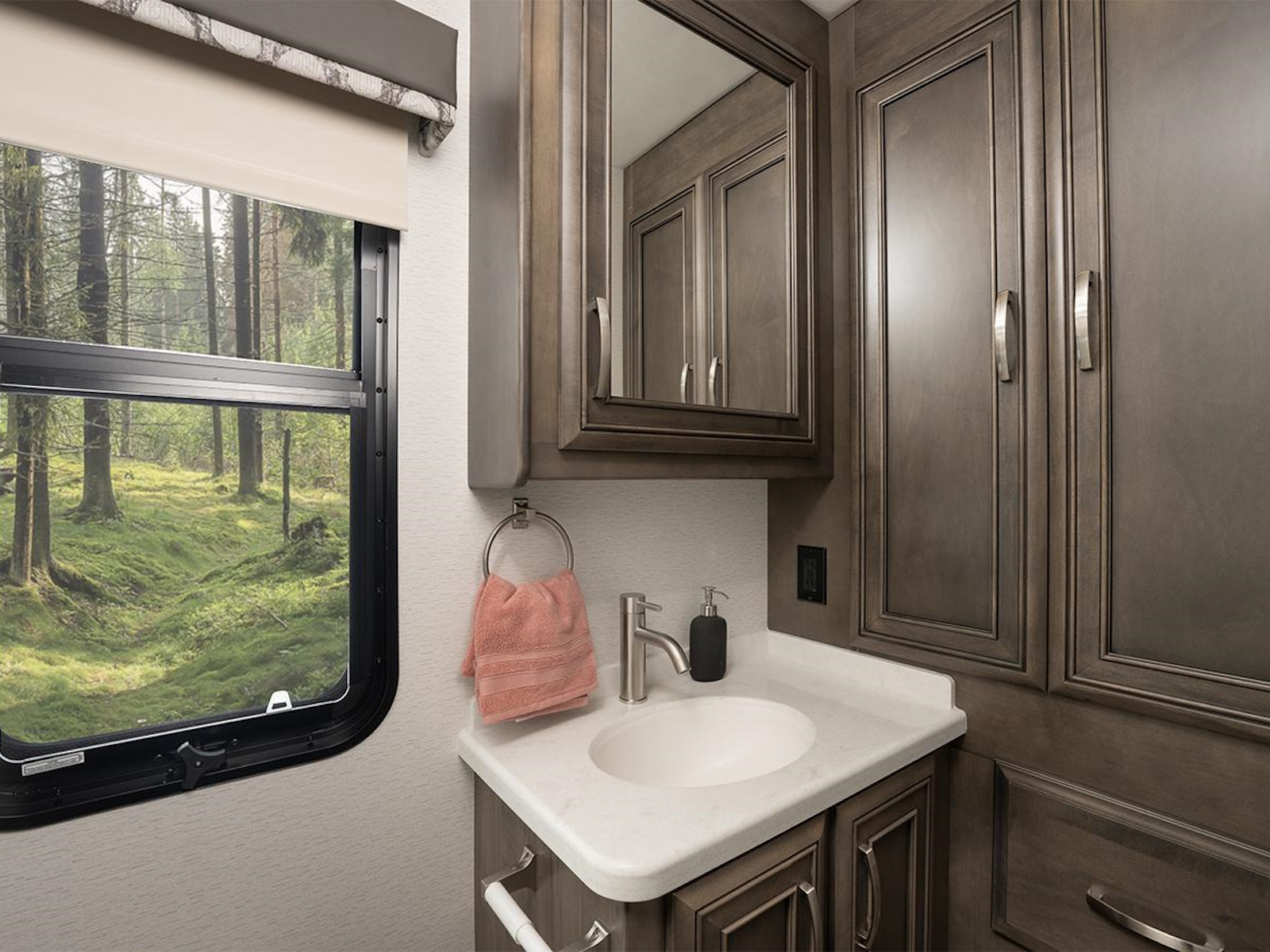 2024 Jayco Seneca Prestige 37K Motorhome