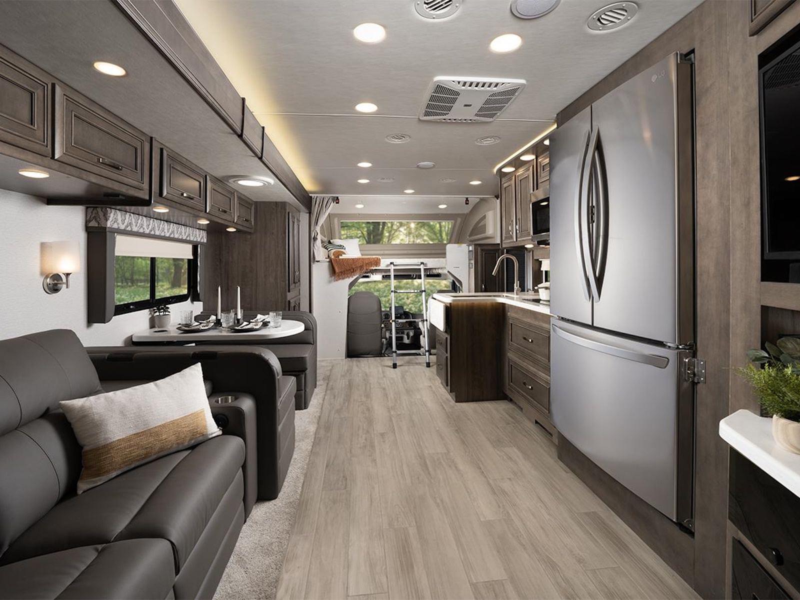 2024 Jayco Seneca Prestige 37K Motorhome