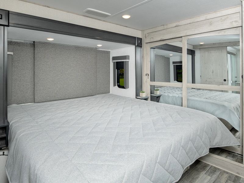 2022 Keystone RV Avalanche 378BH BUNKHOUSE FIFTH WHEEL