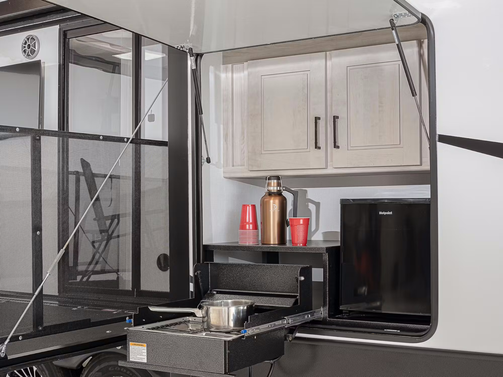 2024 Keystone RV Fuzion 427 Toy Hauler Fifth Wheel