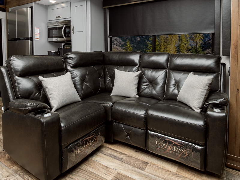 2021 Keystone RV Fuzion 430 Fifth Wheel