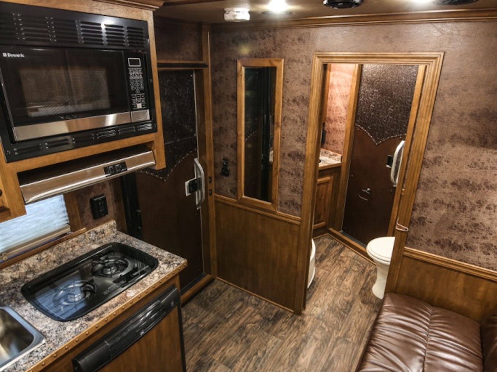 2026 Elite Trailers Gooseneck Mustang LQ Horse Trailer Horse Trailer