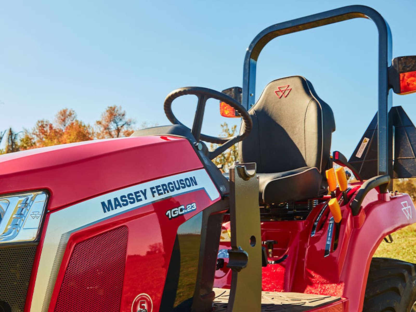 2025 Massey Ferguson MF 1GC.23B Tractor 4W
