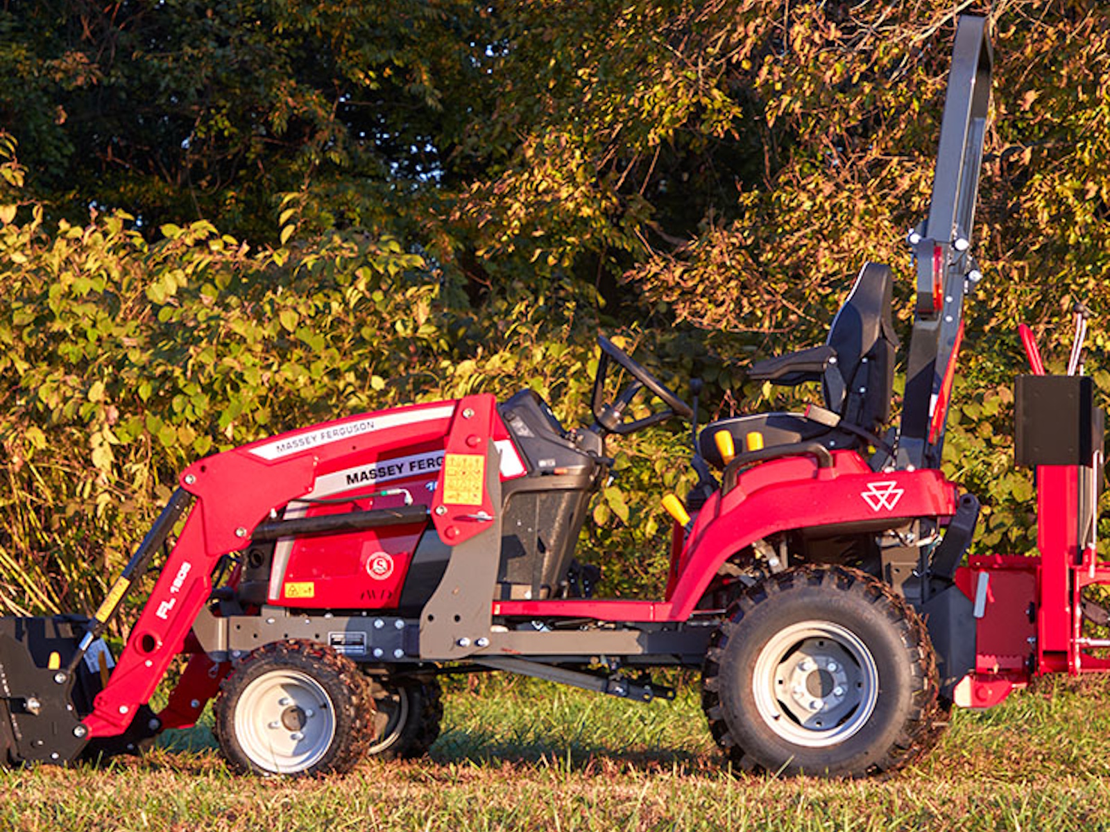 2025 Massey Ferguson MF 1GC.23B Tractor 4W