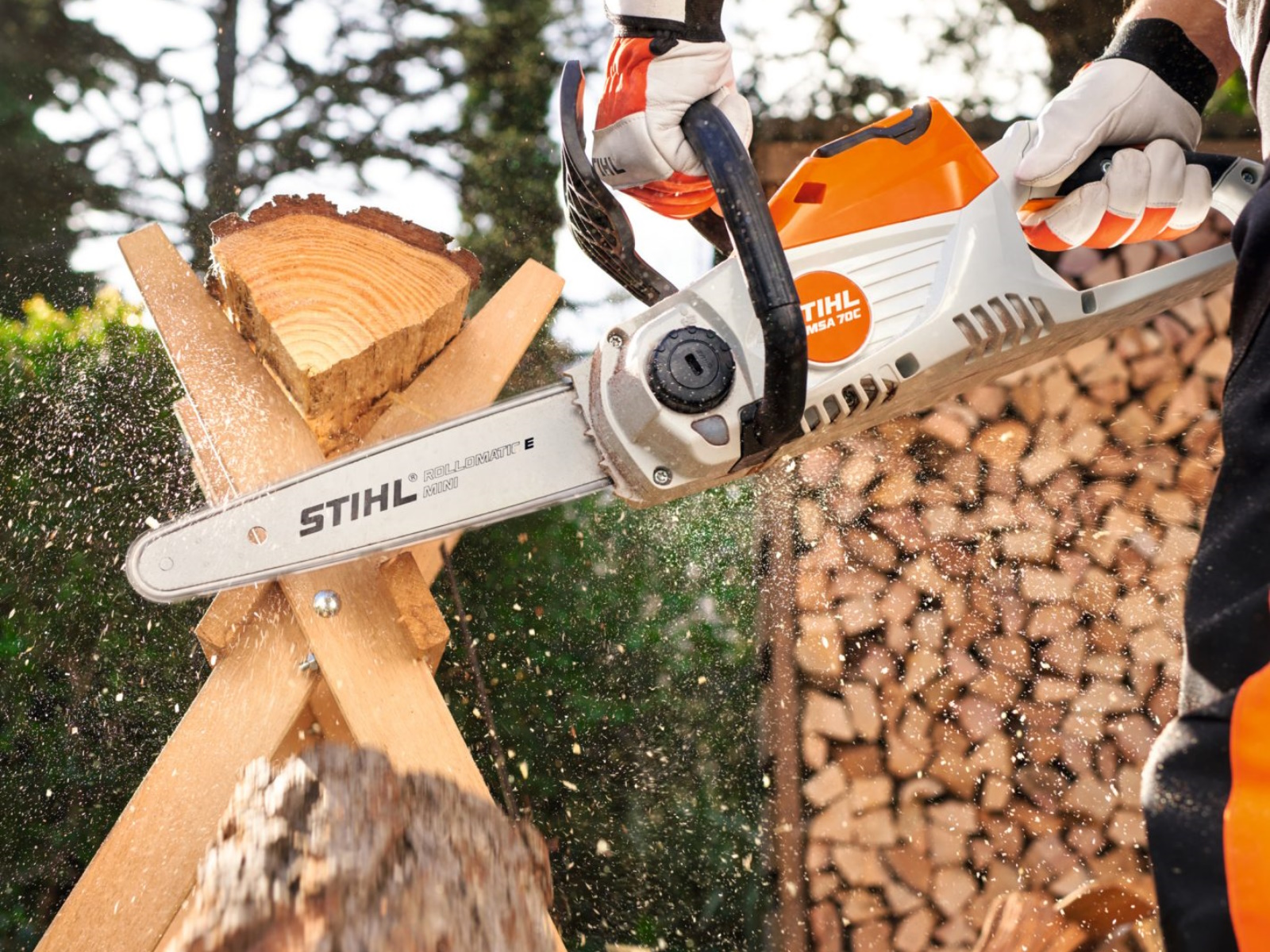 2025 Stihl MSA 70 C-B Chainsaw